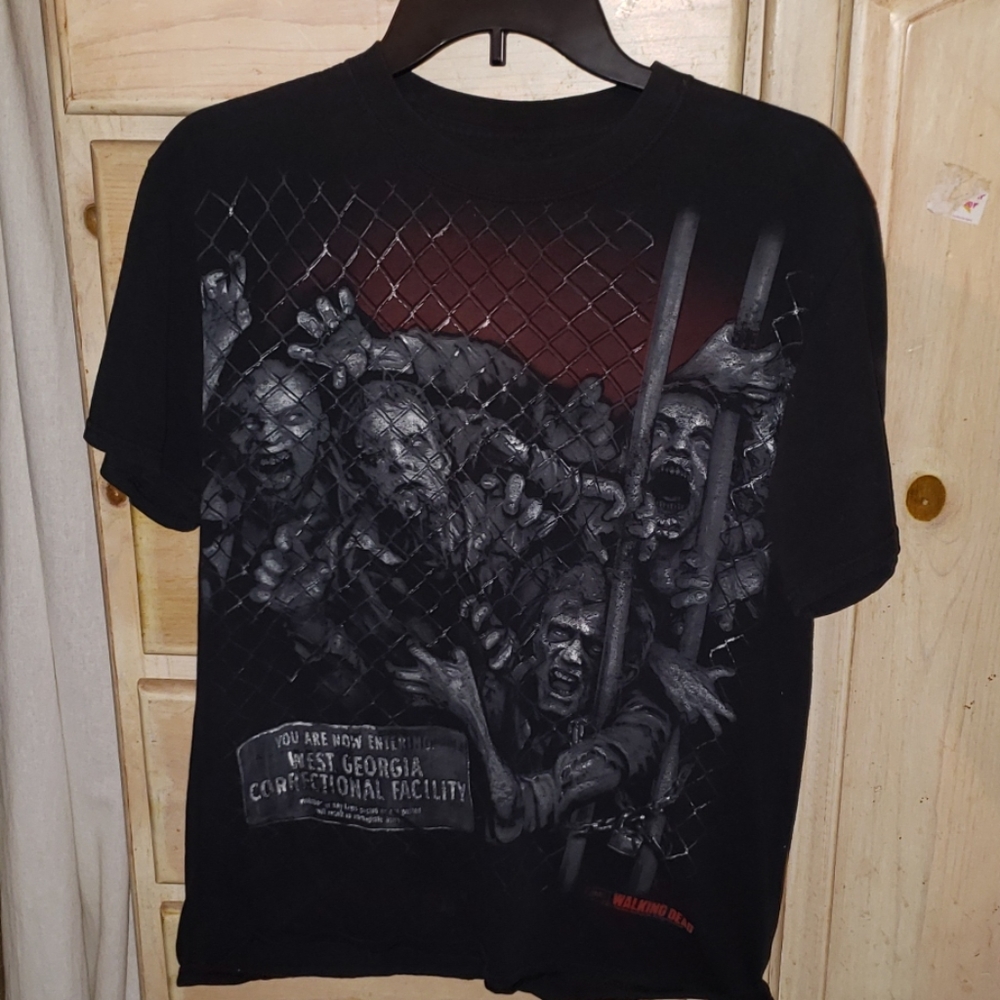 Men's graphic tee